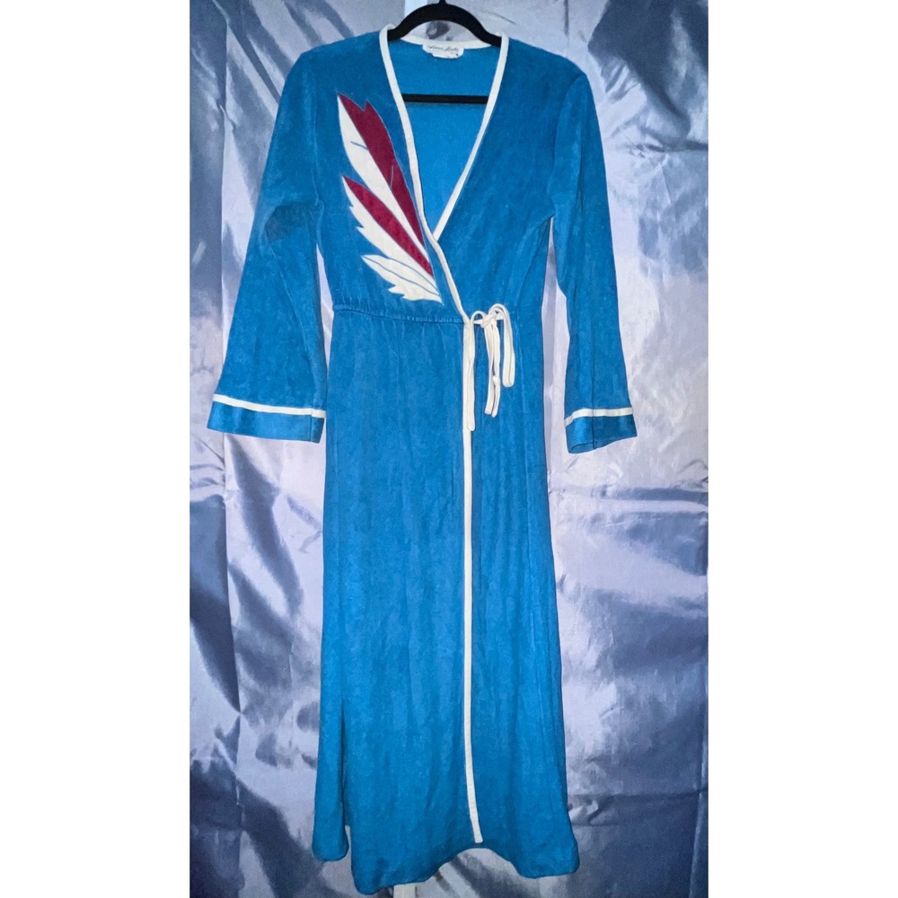 Vintage Anne Leslie Blue Wrap Robe with Feather Applique Size Medium
